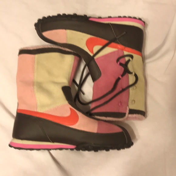 nike cold weather boots